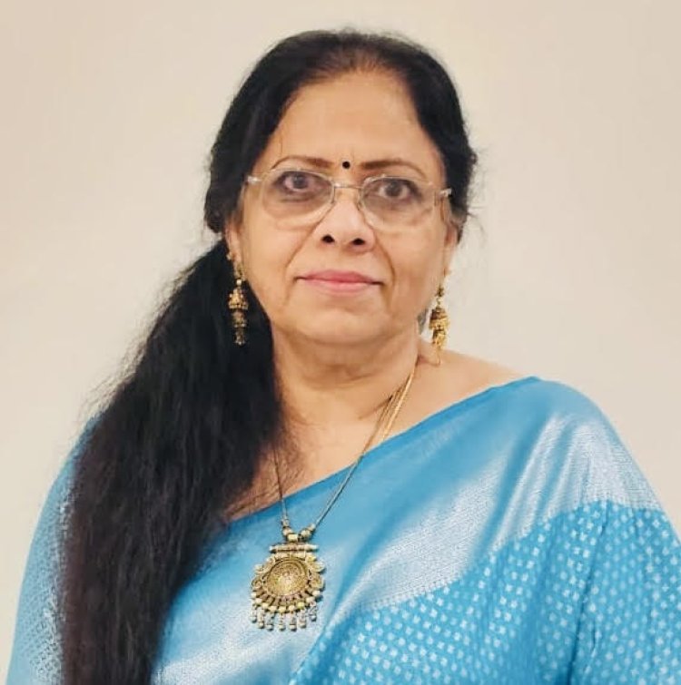 മൃണ്മയം